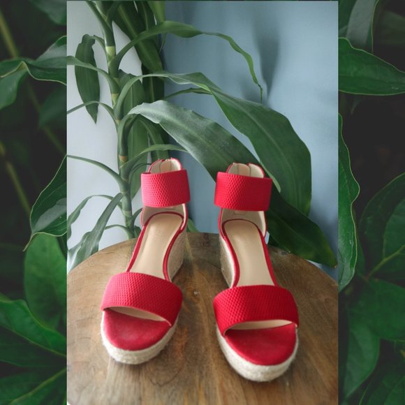 EXPRESSION Wedge Sandals - Picture 2 of 7